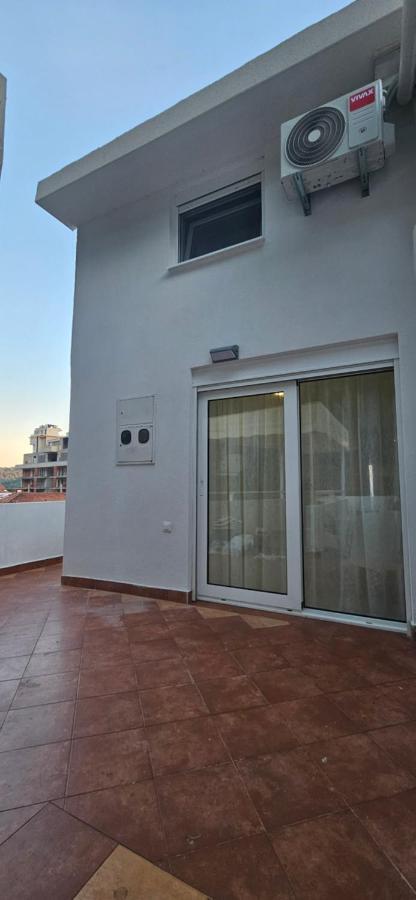 Sea View Apartment Aria Петровац Экстерьер фото